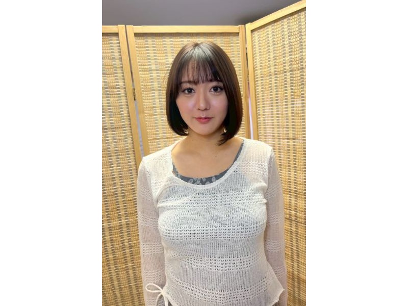 梓まりの様着用！白色の透けているカットソー・チェキのセット