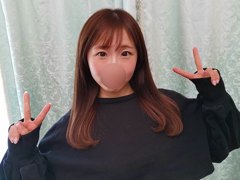 清楚系美女もえちゃん☆私物★チャコールグレーのトップスとチェック柄のスカートと写真