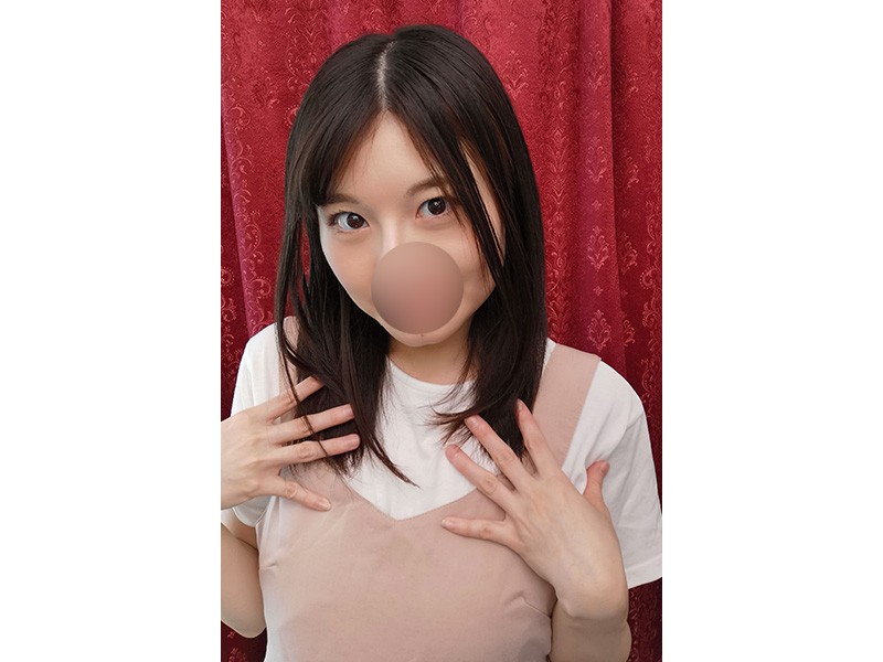 【エステティシャンあおいちゃん】私物★白のトップスとピンクベージュのワンピースと写真