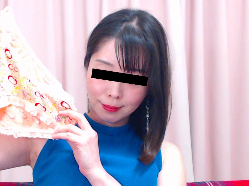 「みお」のチェリー柄もも色パンティ！