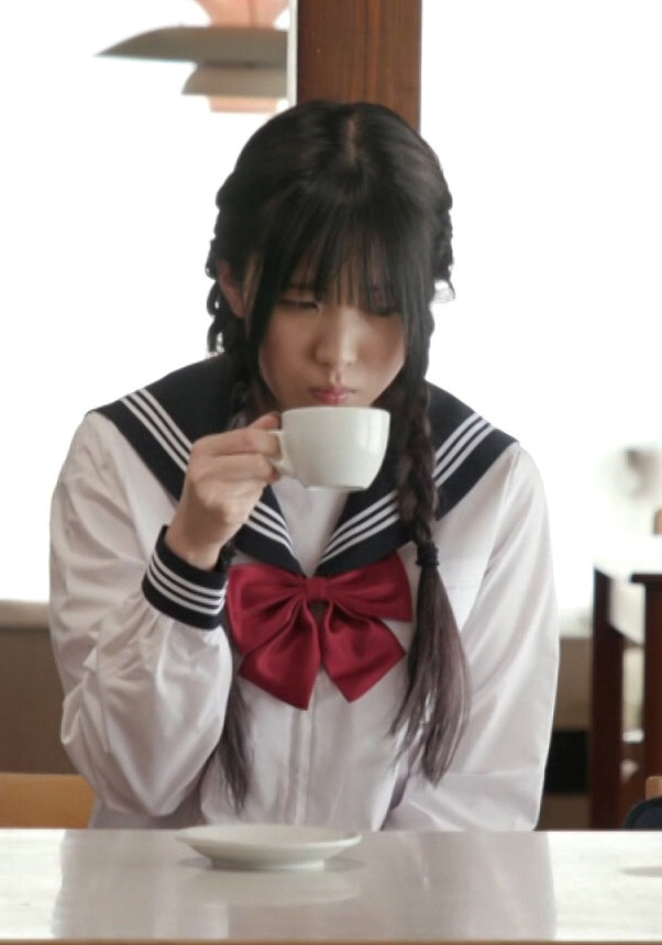 黒髪お下げの年端もいかぬ娘がカフェのマスターを誘惑！？密かにマゾ快楽に堕ちていく変態遊戯。