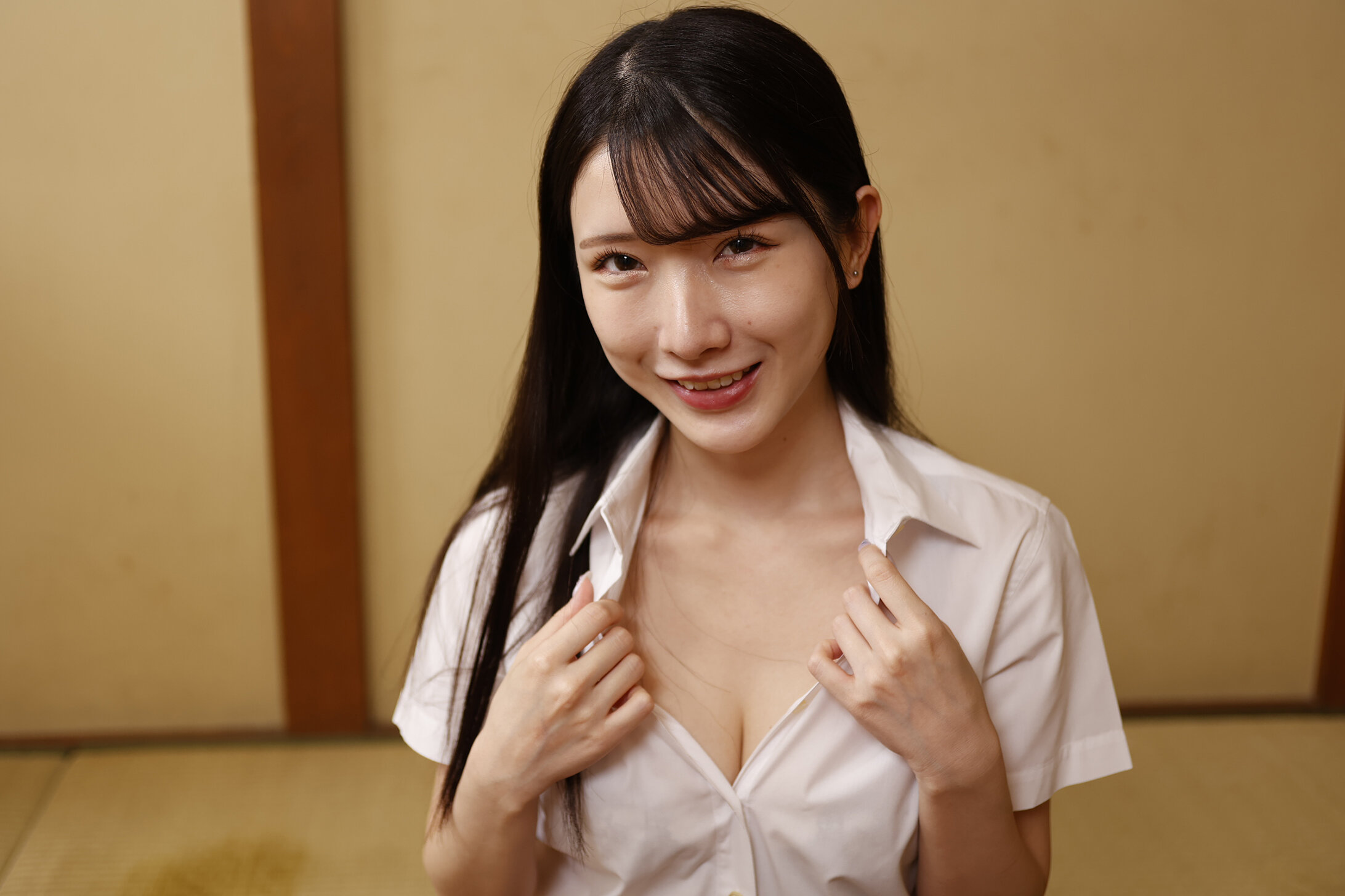 女上司と出張相部屋 上司と部下でも女と男。一緒の部屋に泊まったらもちろんパンパンアンアンしちゃいますよね？ 宮西ひかる